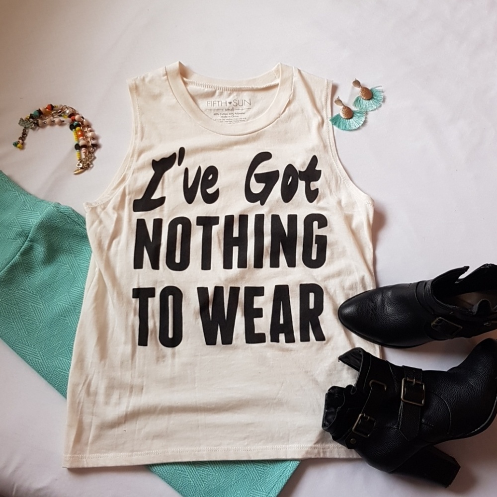 Sleeveless graphic tee